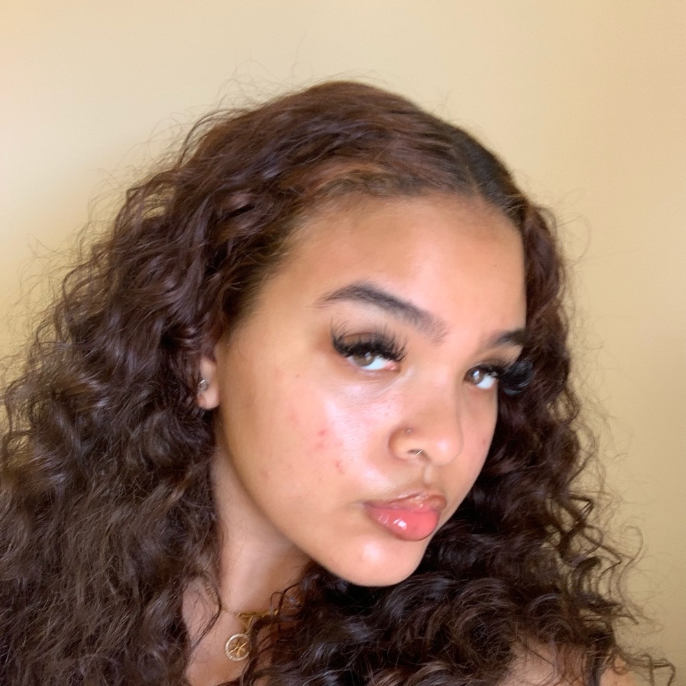 Meet your Posher, Janiece